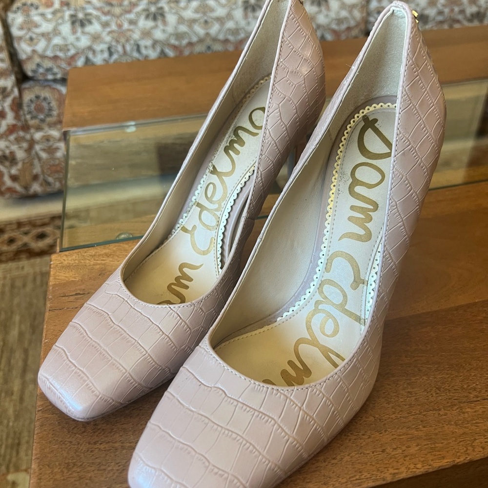 Sam Edelman Blush Croc-Embossed Heels